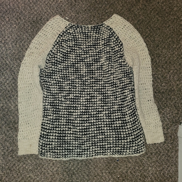 Gabriella rosha knit black and cream top size medium - Picture 2 of 3